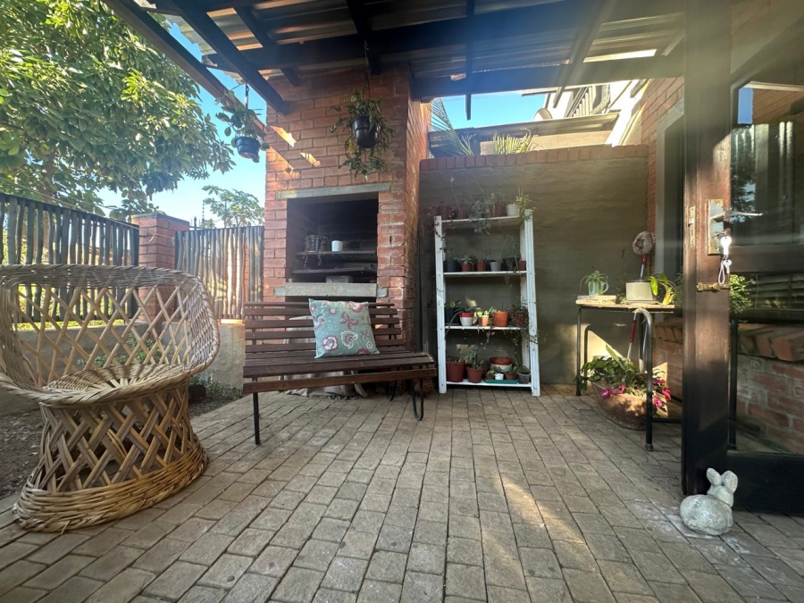 2 Bedroom Property for Sale in Waterval East North West